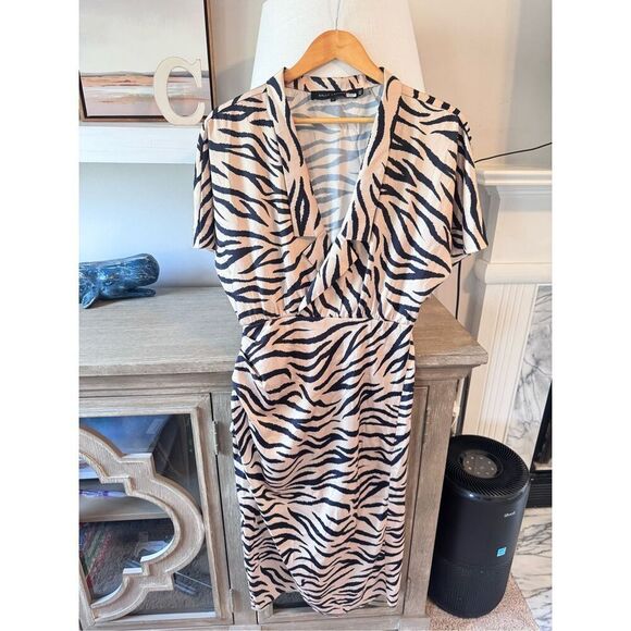 Sally LaPointe Zebra Print Cream Black Drop Collar Satin Dress Women's Size 4 - Picture 1 of 11
